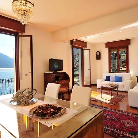 Sleeps 6 Apartment Argegno